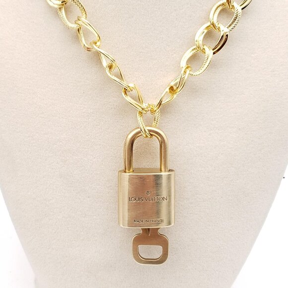 Authentic Louis Vuitton Gold Padlock w/ Unbranded Fashion Stainless Steel Chain - Picture 4 of 9